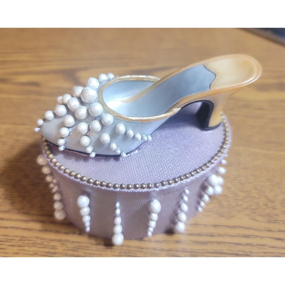Vtg Bombay Shoe Trinket Box